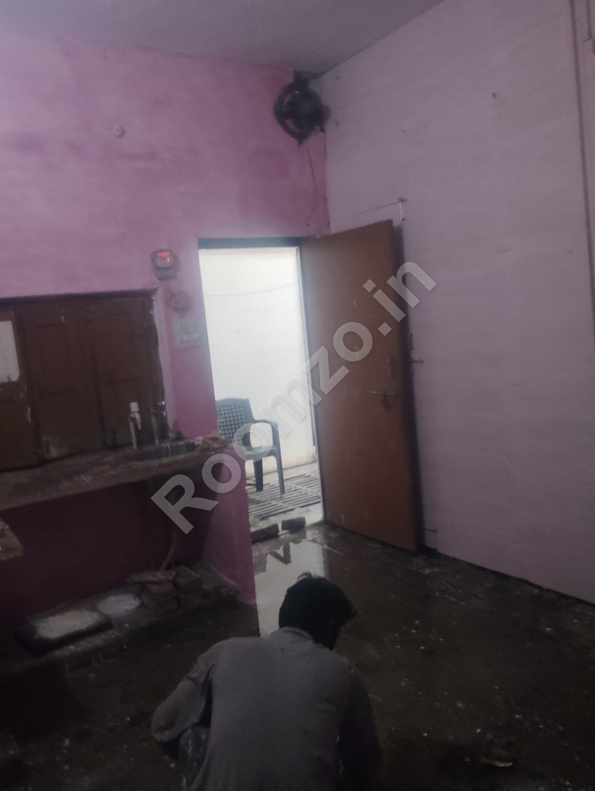 Girls Room in Allahpur | Near Neta Chauraha | Attached Bathroom  — photo 2 | Roomzo